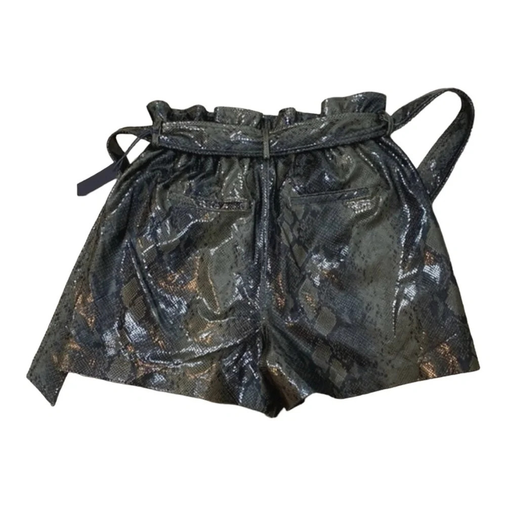 Blank NYC Vegan Leather Snake PaperBag Self Belted Snake Print Short - Picture 5 of 11